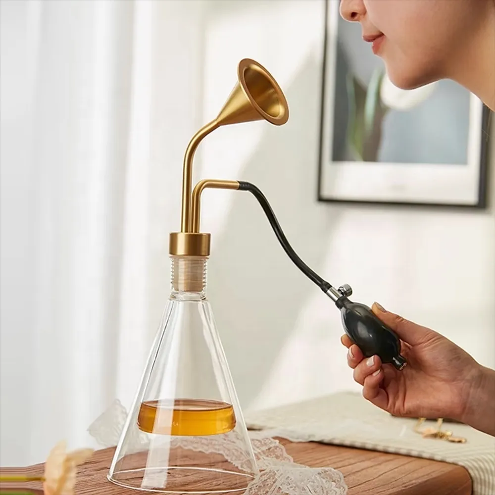 Perfume smell bottle01